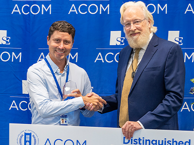 ACOMFacultyAwardsParker7717-400×300 1